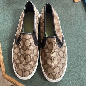 Coach slide on sneaker / insoles missing